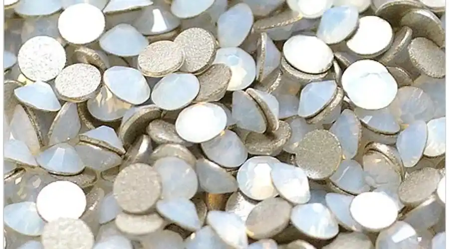 Ne maradj le Preciosa Strasszkő white opal ss3 50 db
