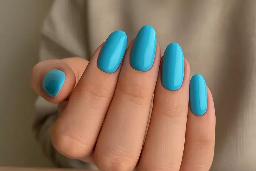 Phosphorescent gel polish 5ml 644 Light turquoise blue Népszerű