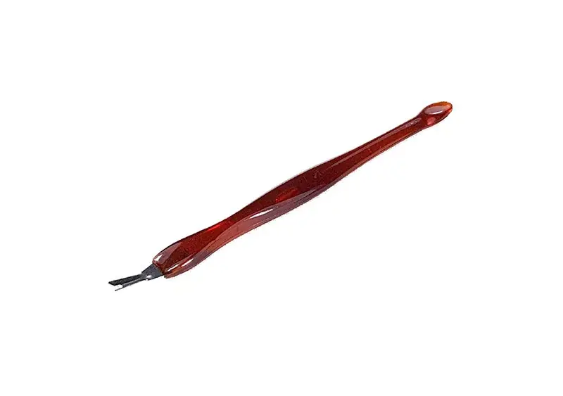Csak ma Double-ended cuticle cutter Brown